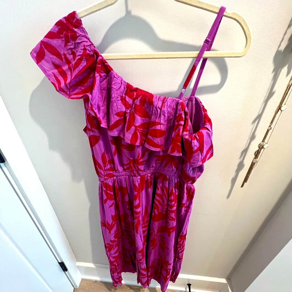 One shoulder magenta summer dress